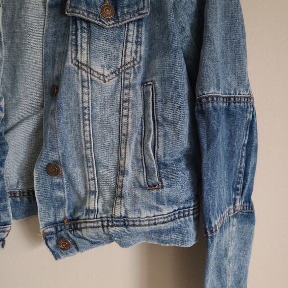 Free People Mixed Indigo Cropped Button Front Jean Jacket Size X-small - Picture 11 of 11